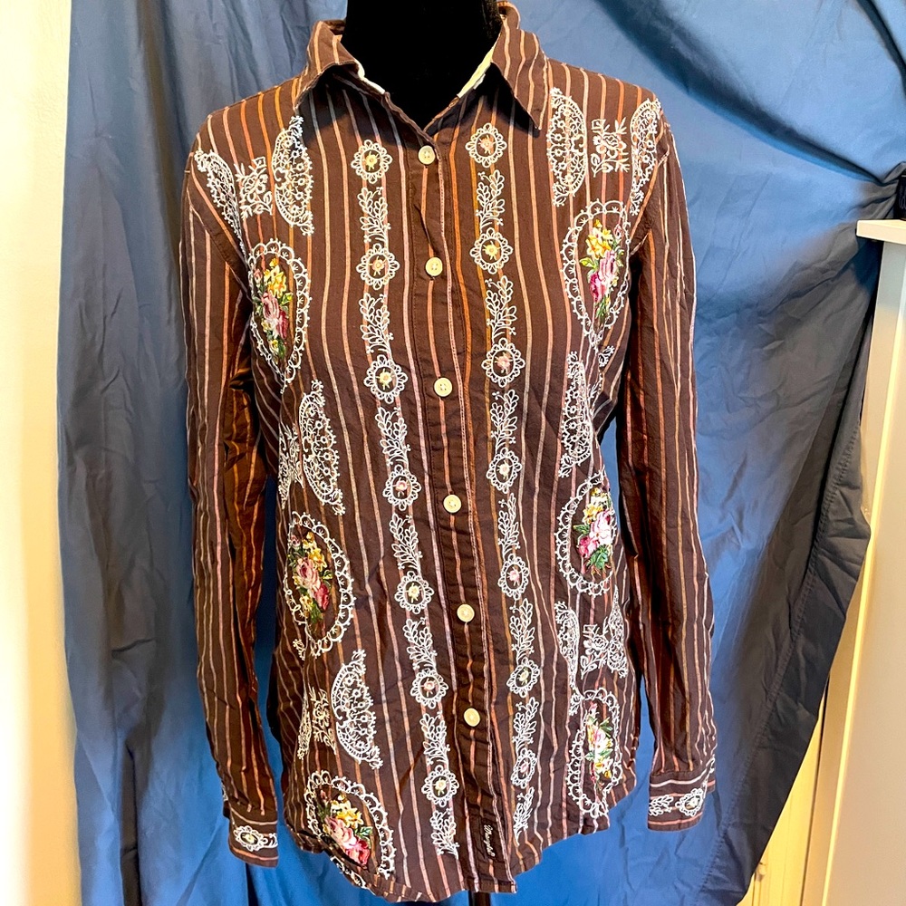 VINTAGE Wrangler embroidered button down